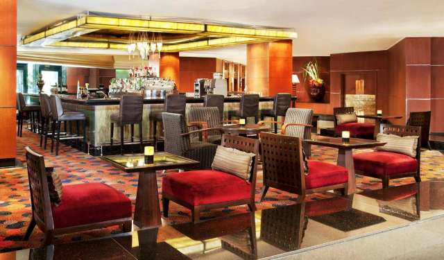 Royal Orchid Sheraton Hotel & Towers-3