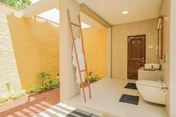 Hibiscus Beach Hotel & Villas-4