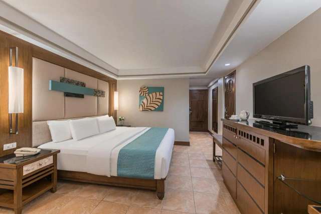 Henann Regency Resort & Spa-4