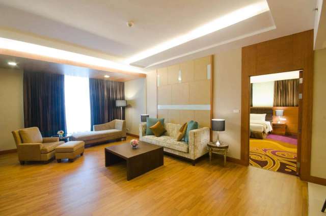 The Grand Fourwings Convention Hotel-3