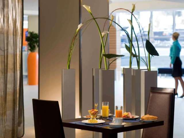 Novotel Zurich Airport Me-4