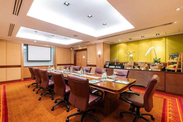 Holiday Inn Bangkok Silom-4