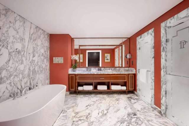 The Plaza Doha, LXR Hotels & Resorts-4