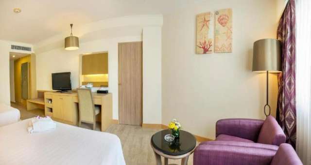 Jomtien Palm Beach Hotel and Resort-3