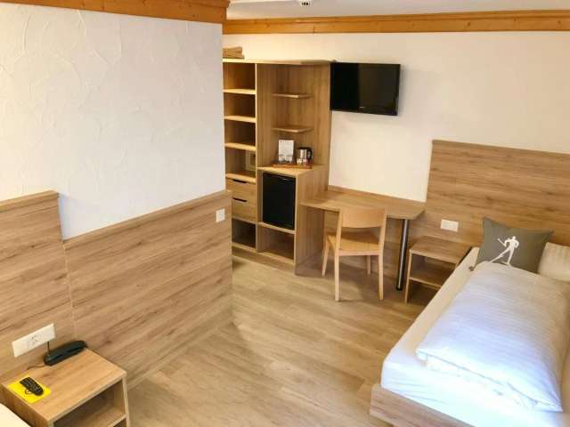 Hotel Crystal-3
