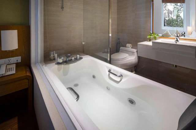 Harmony Saigon Hotel & Spa-4