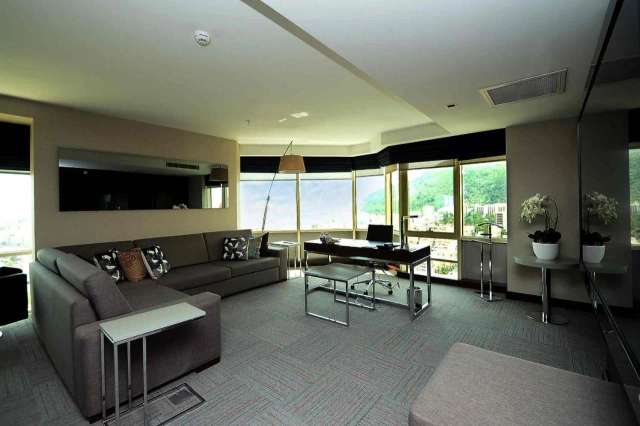 Ramada Encore by Wyndham Izmir-4