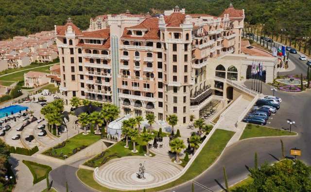 Royal Castle Design & SPA Hotel-3
