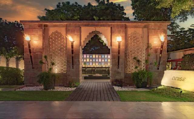 Courtyard by Marriot Agra hotel-4