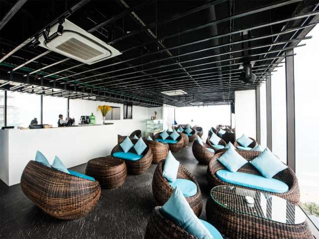 Yarra Ocean Suites Danang-4