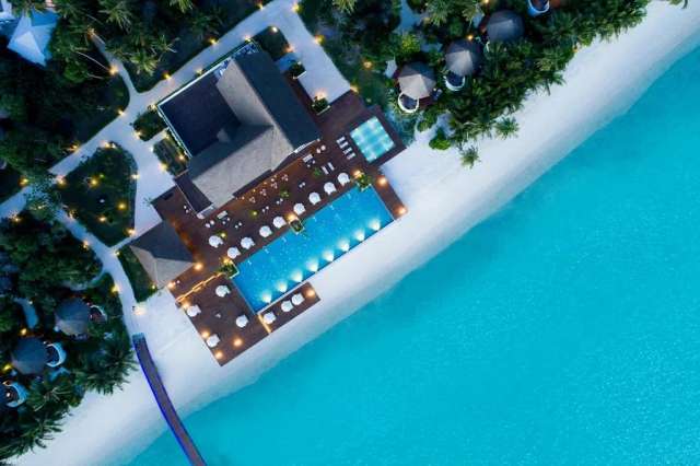 Mercure Maldives Kooddoo Resort Hotel-4