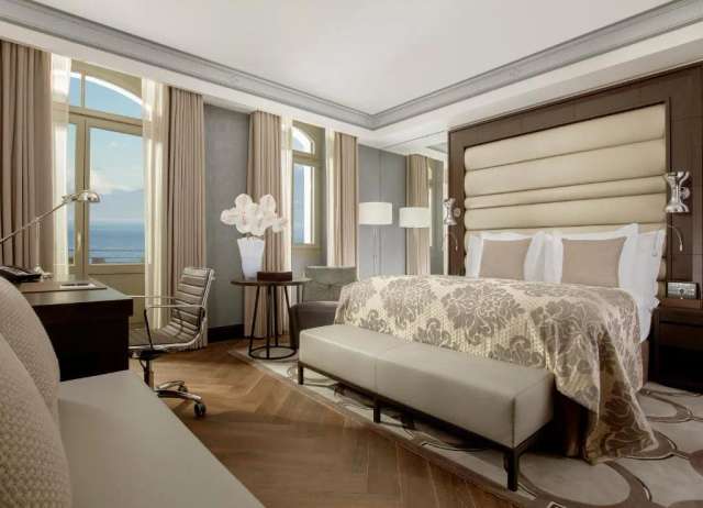 Hotel Royal Savoy Lausanne-4